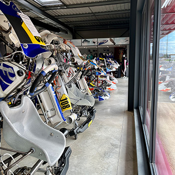 Karts en showroom