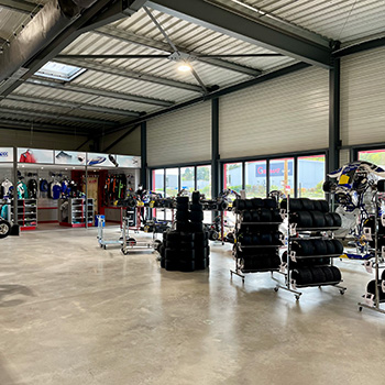 Showroom magasin karting